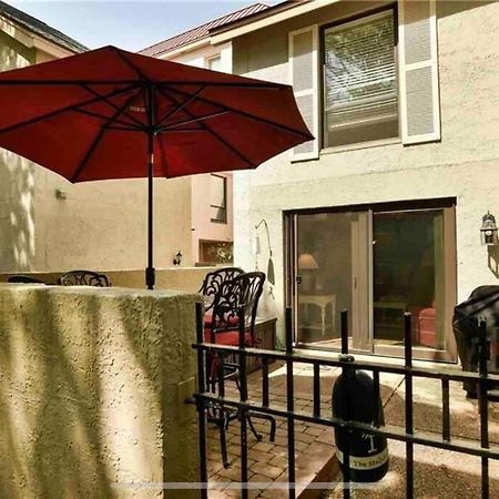In The Heart Of Harbour Town 2Br 2Ba Pool Access Close To Beach Hilton Head Island Zewnętrze zdjęcie