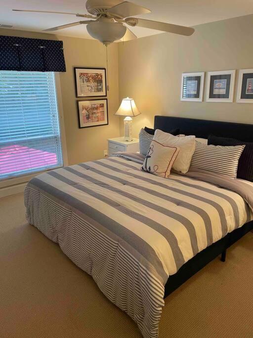 In The Heart Of Harbour Town 2Br 2Ba Pool Access Close To Beach Hilton Head Island Zewnętrze zdjęcie