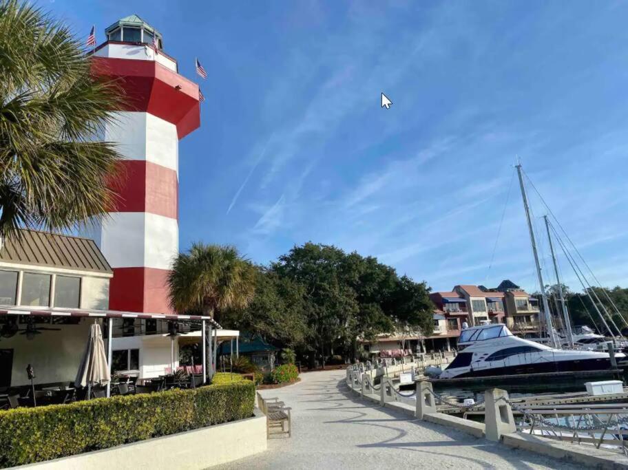 In The Heart Of Harbour Town 2Br 2Ba Pool Access Close To Beach Hilton Head Island Zewnętrze zdjęcie