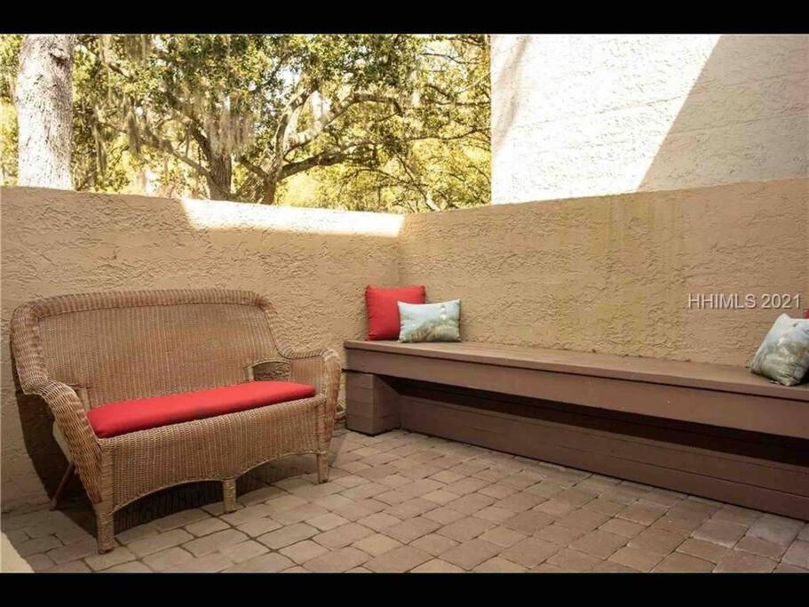 In The Heart Of Harbour Town 2Br 2Ba Pool Access Close To Beach Hilton Head Island Zewnętrze zdjęcie